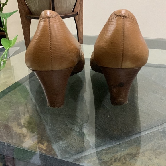 TORY BURCH Sally Peep Toe Wedge Tan Brown Leather Heel Pump - Picture 6 of 13